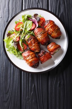 Jalapeno ve peynir sarılı lezzetli Armadillo yumurta