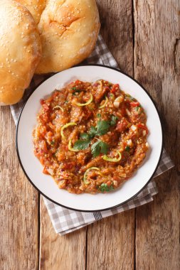 Hint Baingan Bharta patlıcan, domates, sarımsak ve baharat ile