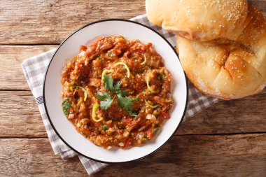 Hint Baingan Bharta patlıcan, domates, sarımsak ve baharat ile