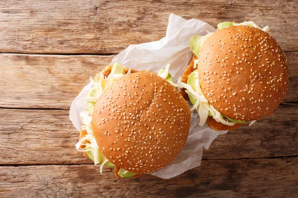 Brioche Cemita Poblana sandwich with meat, cheese and vegetables — Stock Photo, Image