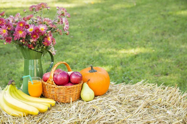 Concept Mode Vie Sain Fruits Frais Suppléments Vitamines Sur Pile — Photo