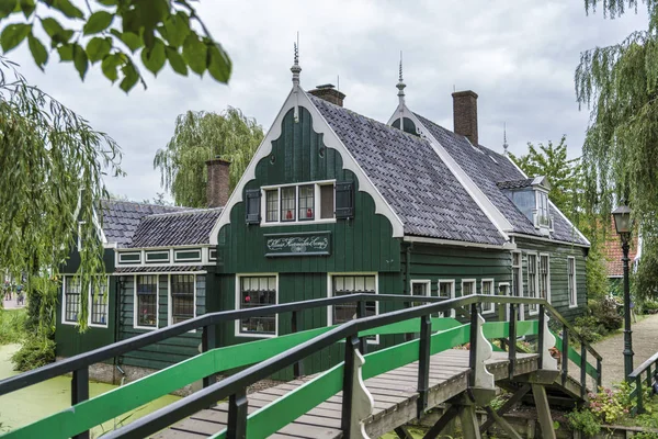 Alte Häuser bei zaanse schans — Stockfoto