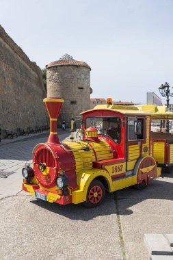 turistik tren alghero Sardinya