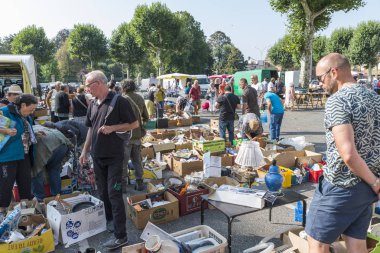 insanlar üzerinde bit pazarı