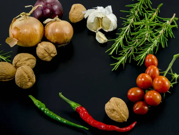 Rám z bylin a zeleniny — Stock fotografie