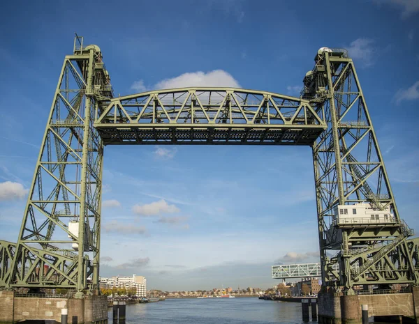 A velha ponte ferroviária de Roterdão — Fotografia de Stock