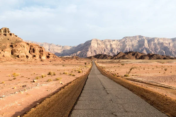 Route dans le parc national de Timan — Photo