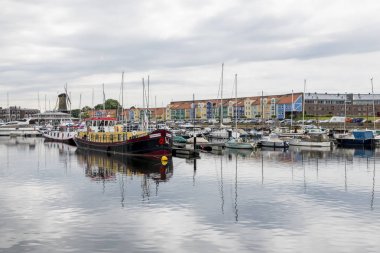 hellevoetsluis limanının silueti