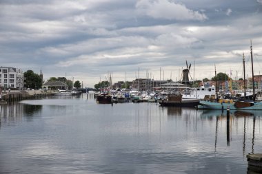 hellevoetsluis limanının silueti