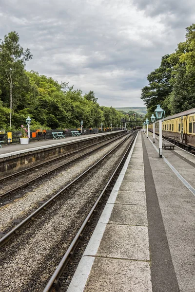 Minskande Perspektiv Spår Och Lampor Vid Goathland Station Yorkshire England — Stockfoto