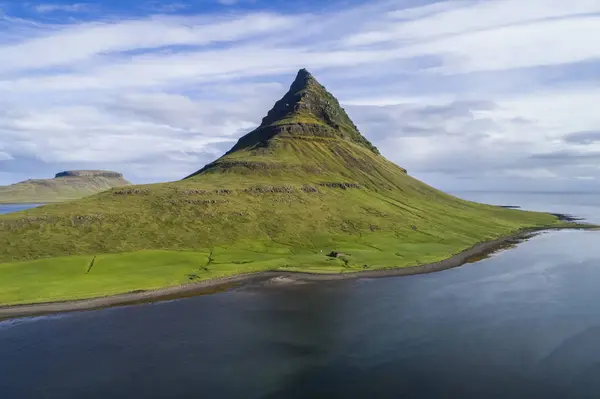 Kirkjufell Berg Halvön Snaefellsnes Island — Stockfoto