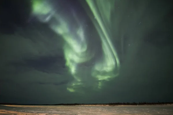 Aurora Borealis Eller Norrsken Över Old Crow Och Porcupine River — Stockfoto