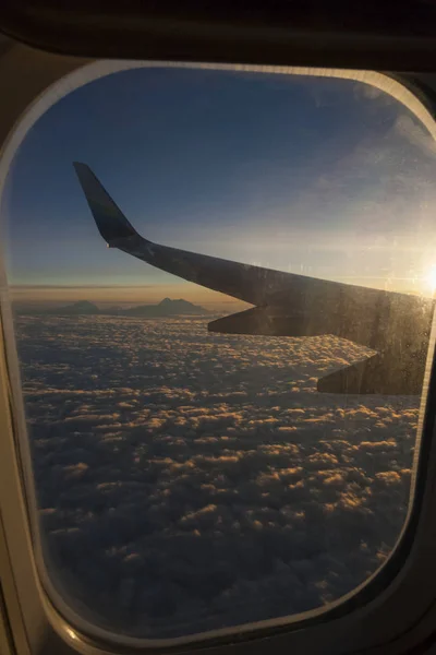 Widok Denali Alaska Zakres Alaska Airlines Jet Zachodzie Słońca Chmur — Zdjęcie stockowe