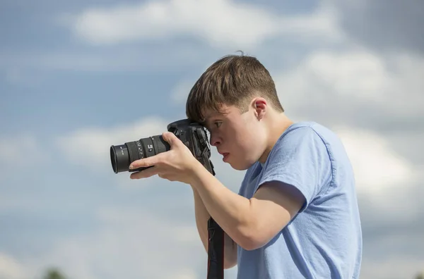 Young Man Syndrome Photographing Camera — Stock Photo, Image