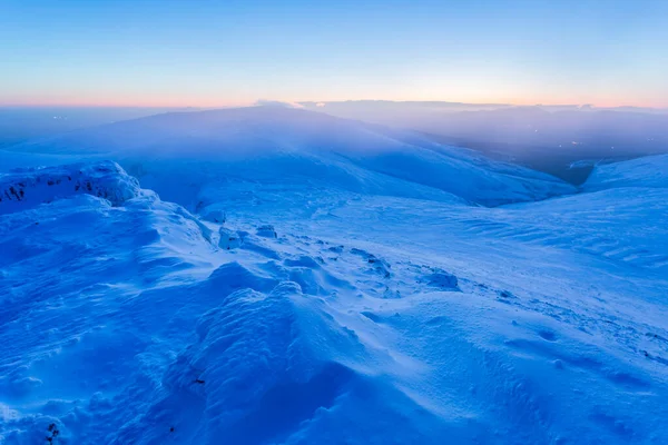 Snow Drift Formations Top Galty Mountains Covered Snow Dawn County — Stock Photo, Image