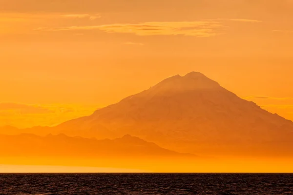 Mount Redoubt Goldenem Orange Bei Sonnenuntergang Kenai Halbinsel Süd Zentral — Stockfoto