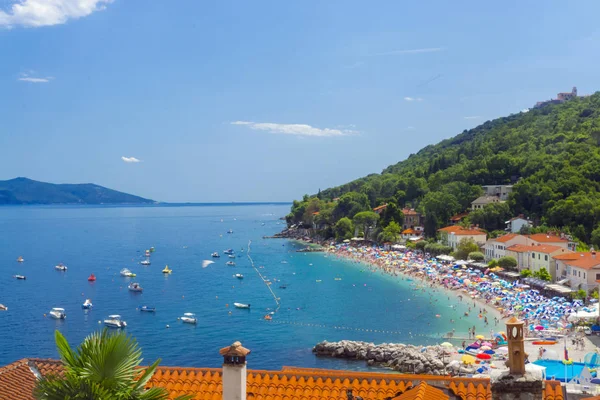 Pohled na panorama Moscenišky Dragy v Chorvatsku — Stock fotografie