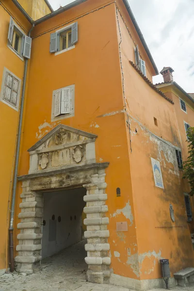 Porta della Città Vecchia di Labin o Albona — Foto Stock
