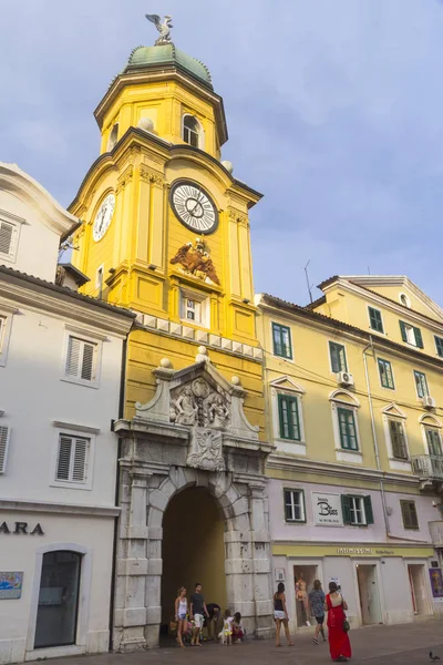 Torre dell'orologio nella città croata, Fiume — Foto Stock