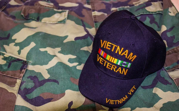 Vietnam Veteran Hat Camouflage Uniform — Stock Photo, Image