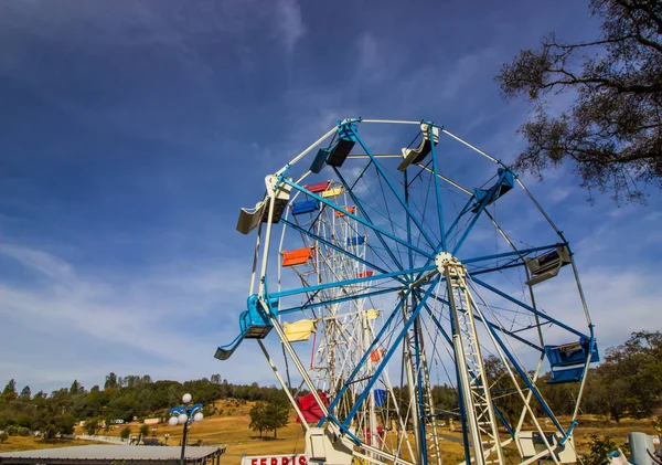 Tároló Két Ferris Kerék — Stock Fotó