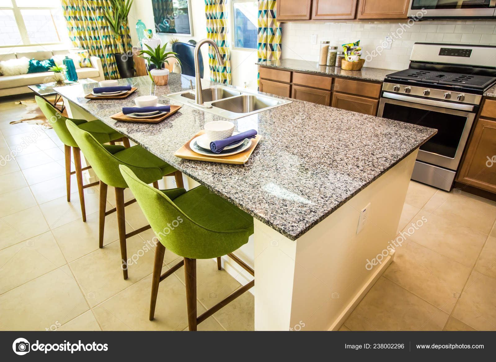 Ilha Cozinha Com Bancada Granito — Foto © weezybob5 #238002296, image size:1600x1167