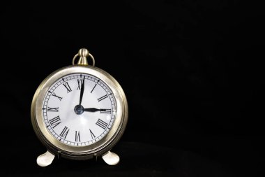 Dekoratör saat stand ile Roma Numberals