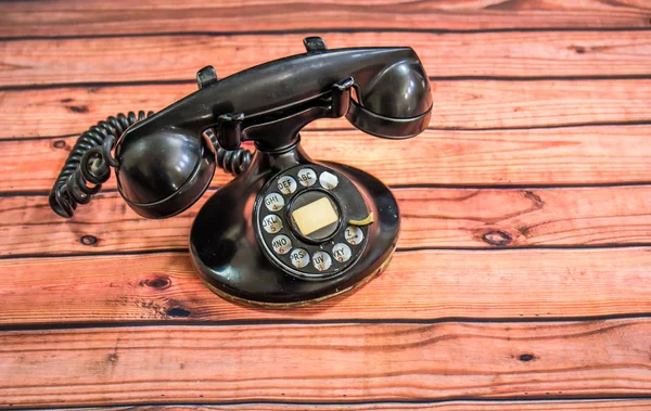 Retro vintage czarny telefon — Zdjęcie stockowe