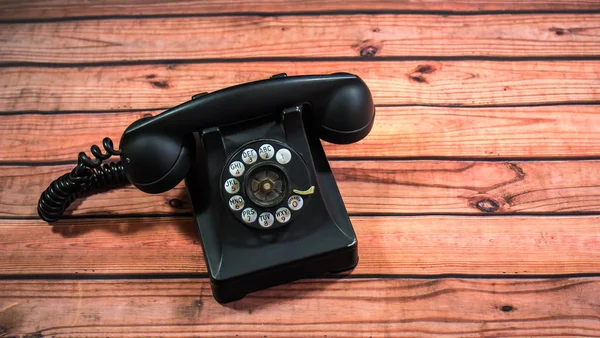 Vintage czarny telefon podstawa i słuchawka — Zdjęcie stockowe