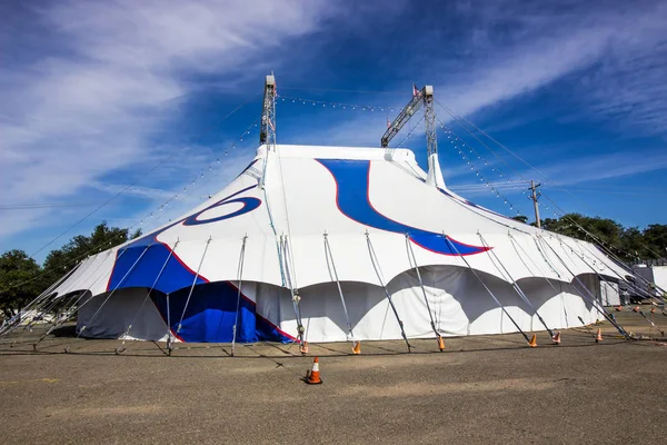 Kapalı Circus çadır yakın yukarı — Stok fotoğraf