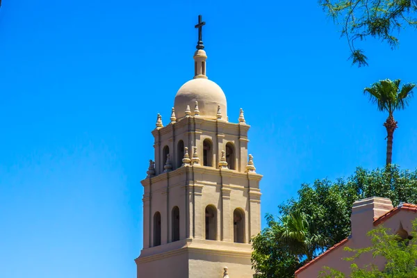 Antiguo Campanario Español Con Cruz Religiosa — Foto de Stock