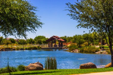 Pond 'daki Pavillion Parkı