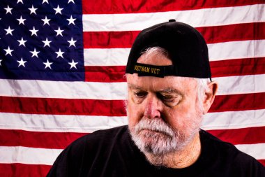 Sıska Sakallı, yaşlı Vietnam gazisi