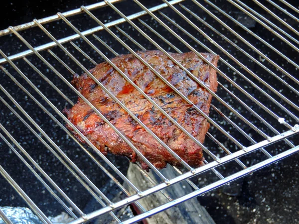 Carne de res a la parrilla — Foto de Stock