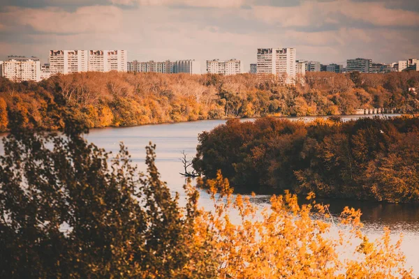 Blick Auf Die Moskauer Flussbiegung Und Goldgelbe Bäume Nagatinsky Zaton — Stockfoto