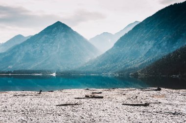 Sisli dağlar, Koenigssee, karşı Tourqoise dağ gölü Almanca