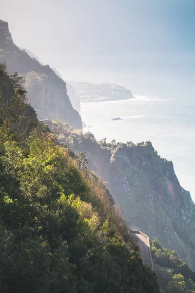 从悬崖顶部欣赏风景 马德拉 葡萄牙 — 图库照片