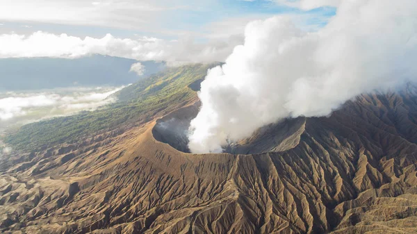 Mount Bromo yanardağ hava atış sırasında sunrise, Doğu Java, Endonezya 