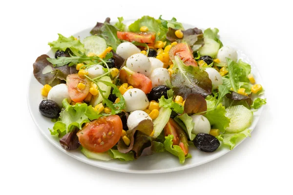Salada Fresca Com Mussarela Milho Tomate Legumes — Fotografia de Stock