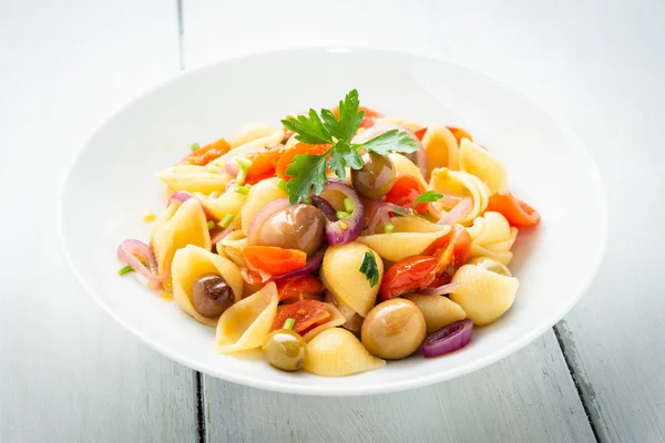 Pasta Crudaiola Plato Pasta Cáscara Italiana Con Verduras — Foto de Stock