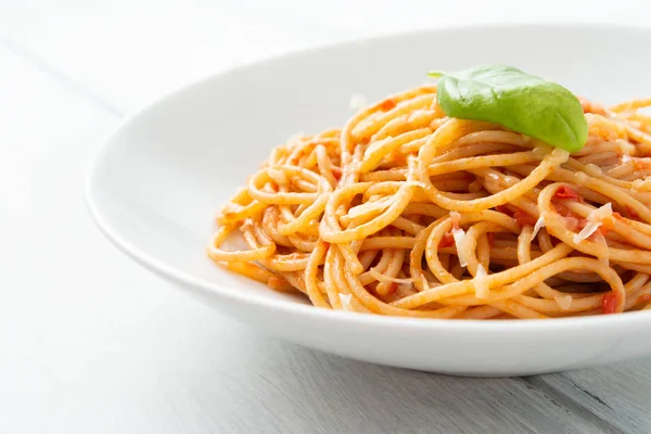 Spaghetti Con Salsa Pomodoro Formaggio — Foto Stock