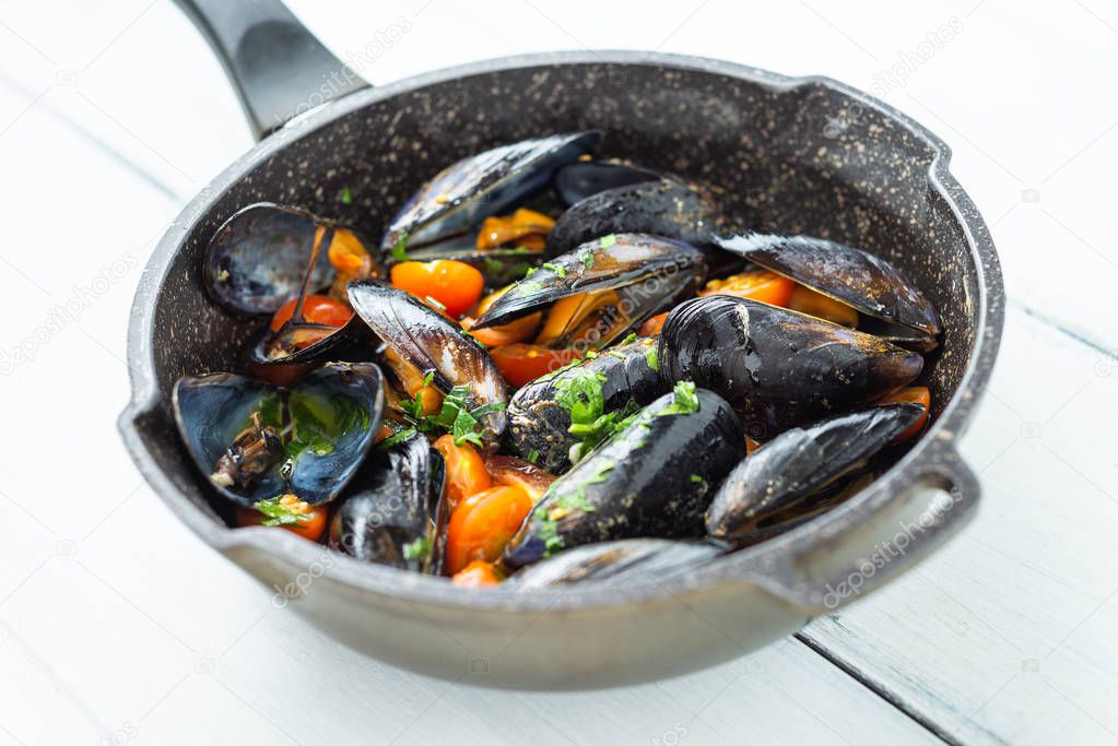 Marinara mussels, mediterranean food 