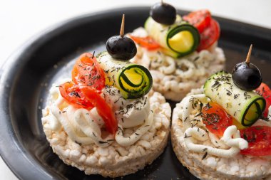 Lezzetli pirinç kekleri, kapatın.