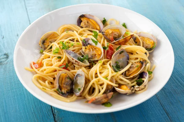 Dish Spaghetti Clams — Stock Photo, Image