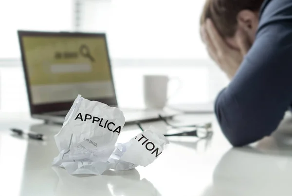 Frustratie Het Zoeken Naar Werk Werklozen Man Huicheltaal Vinden Van — Stockfoto