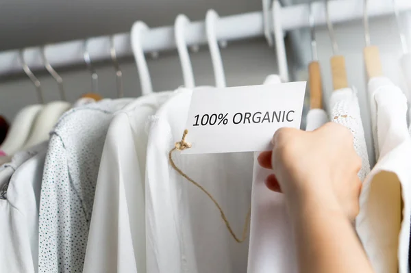 100 Organik Malzemelerden Yapılmış Shirt — Stok fotoğraf
