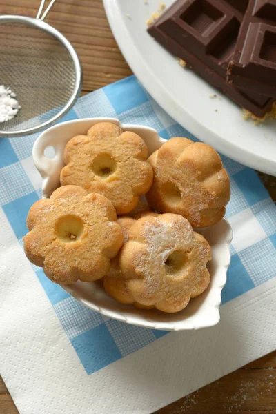 Galletas Canestrelli Tazón Blanco Tradición Pastelería Italiana Primer Plano —  Fotos de Stock