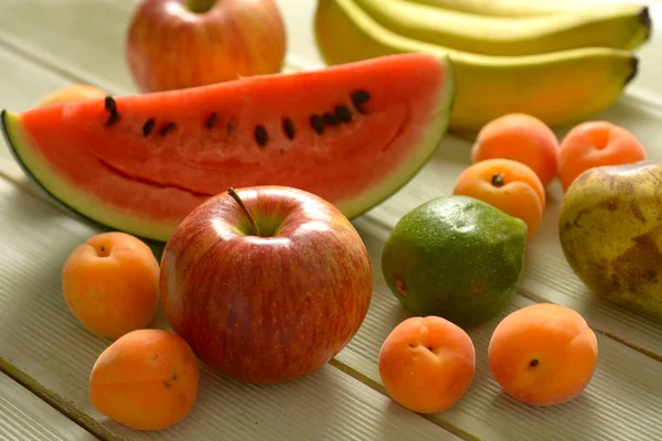 Pile Assorted Fruits White Table Closeup — Stock Photo, Image