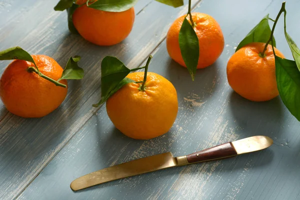 Sicilian Tangerines Colored Wooden Table Closeup — Stock Photo, Image