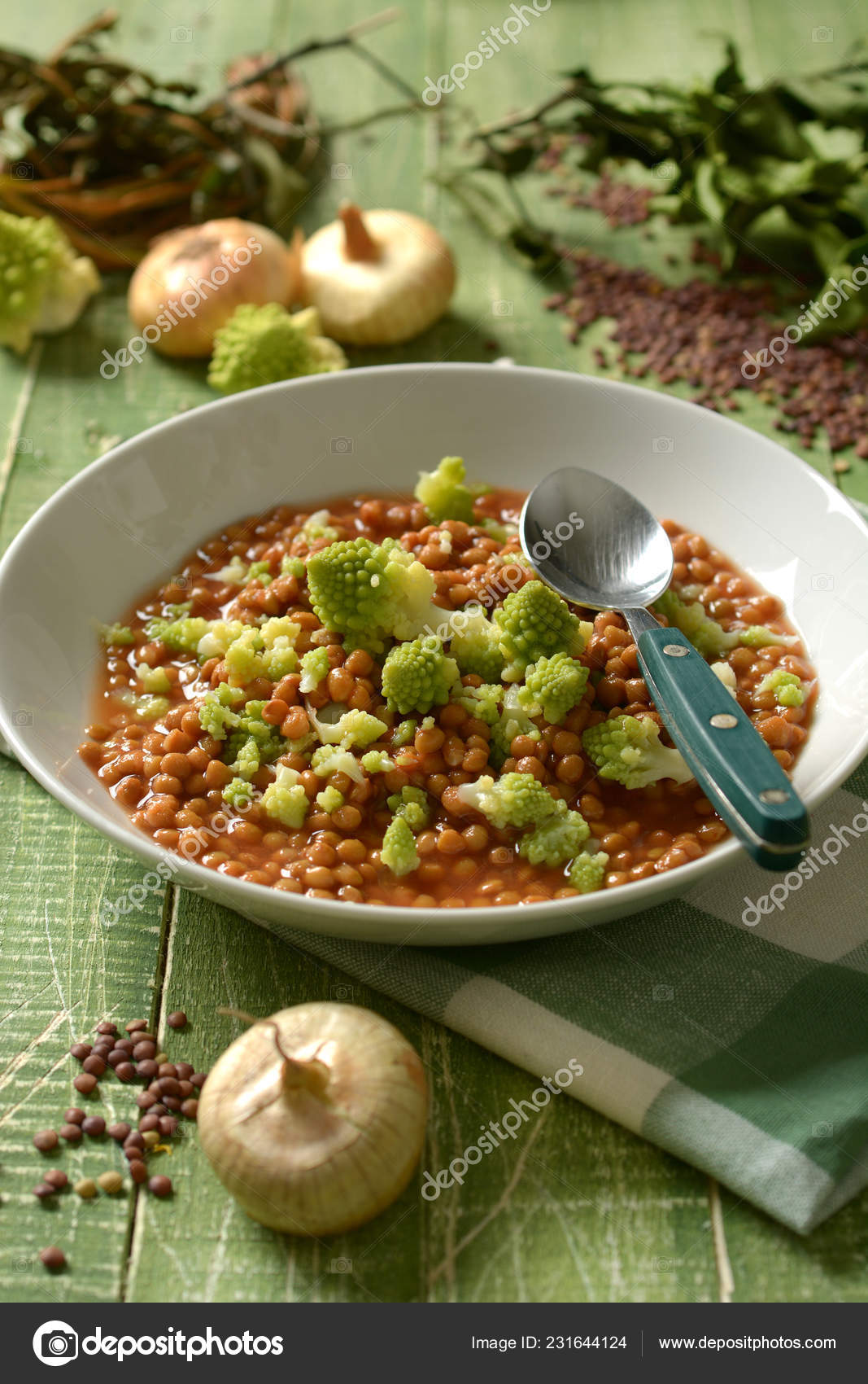 Lentilha Sopa Brócolis Cebola Receita Vegetariana Closeup Lentilha Sopa Brócolis Cebola Receita Vegetariana Closeup